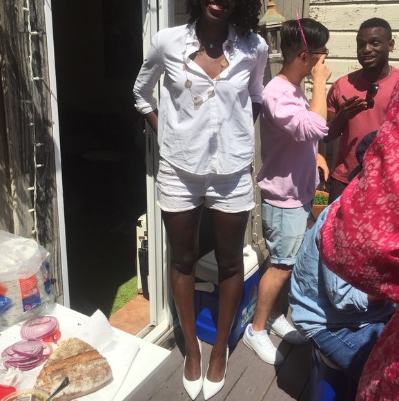 Meet your Posher, Shantelle - Picture 4 of 5